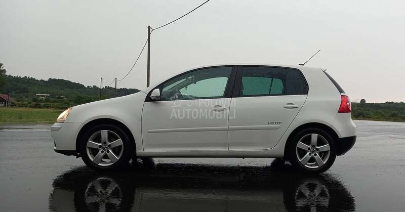 Volkswagen Golf 5 united