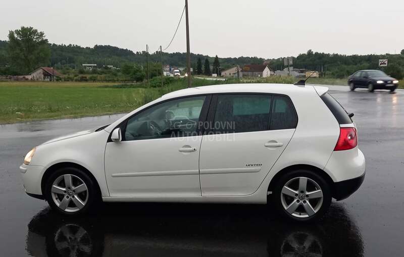 Volkswagen Golf 5 united