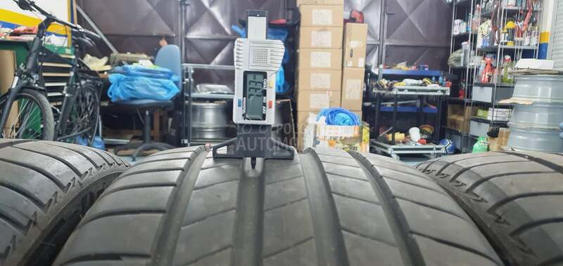 Bridgestone 255/40 R20 Letnja