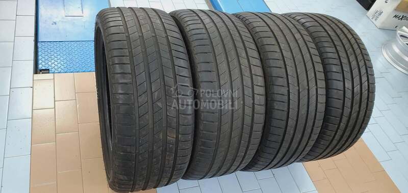Bridgestone 255/40 R20 Letnja