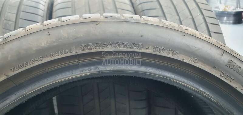 Bridgestone 255/40 R20 Letnja