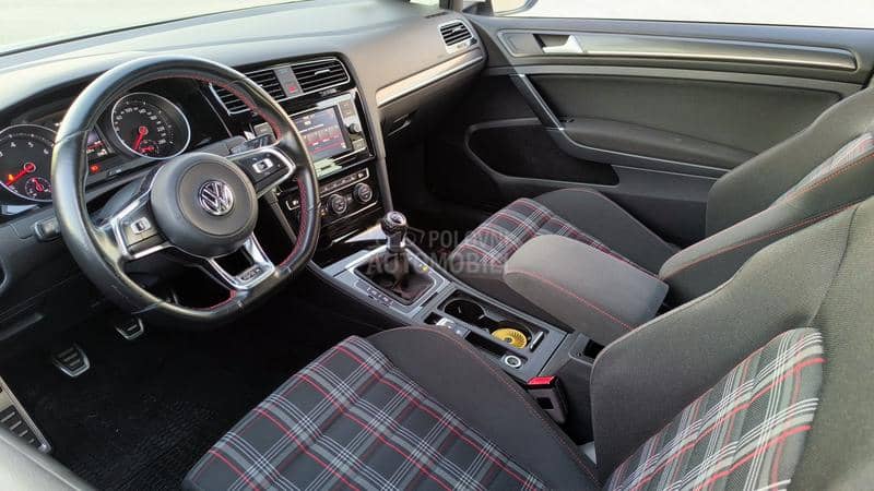 Volkswagen Golf 7 PERFORMANCE