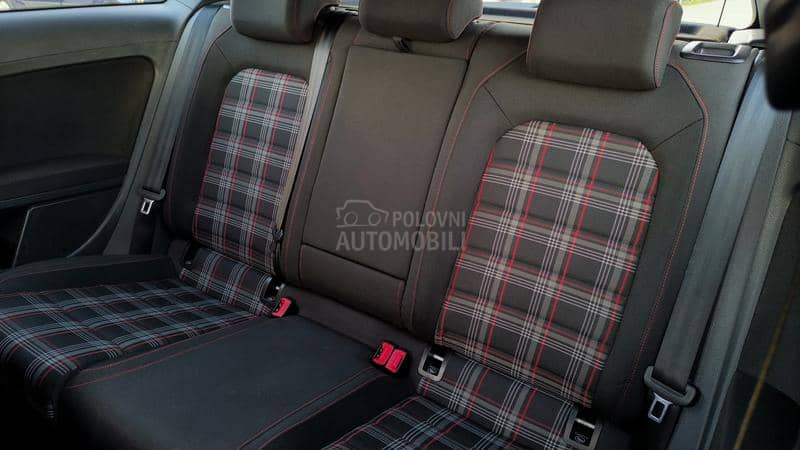 Volkswagen Golf 7 PERFORMANCE