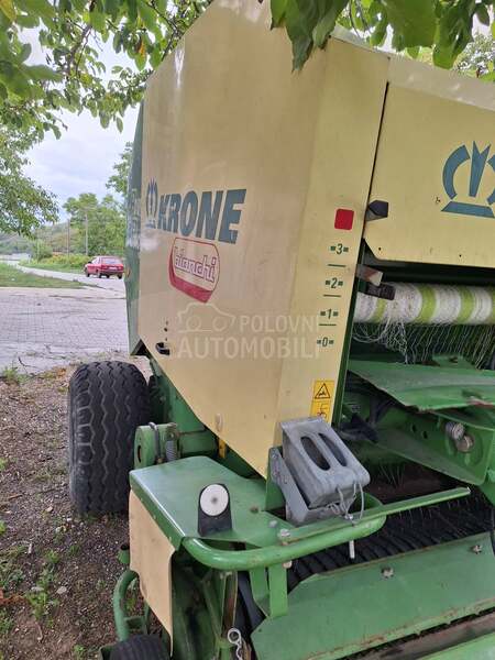 Krone Round pack rolo presa