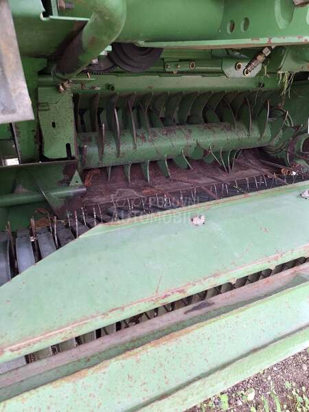 Krone Round pack rolo presa