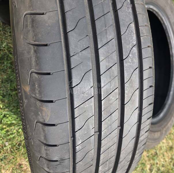 Goodyear 215/60 R17 Letnja