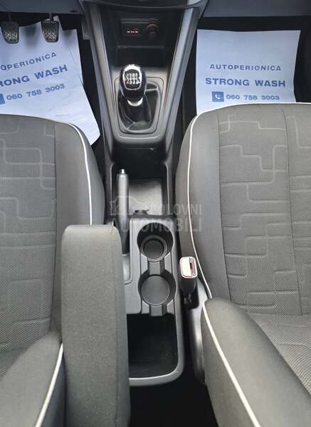 Kia Venga 1.4CRDI  P.A.N.O.