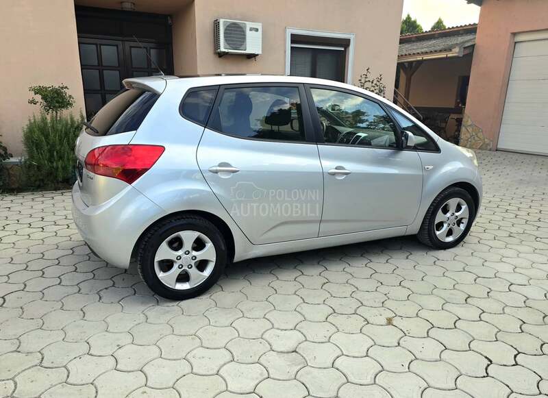 Kia Venga 1.4CRDI  P.A.N.O.
