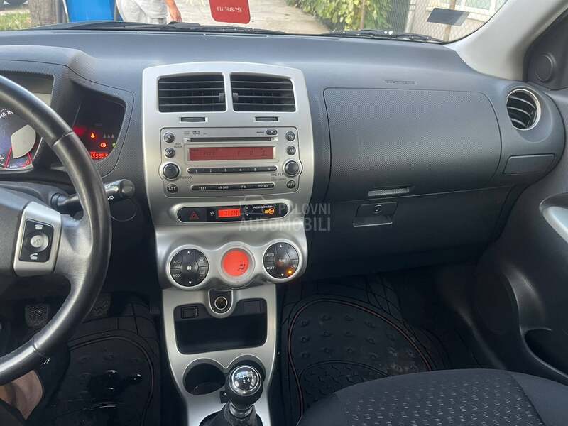 Toyota Urban Cruiser 