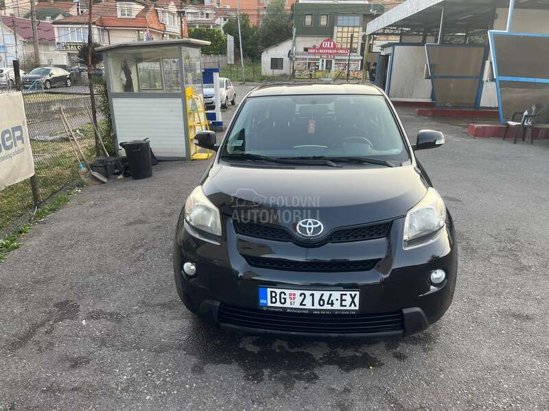 Toyota Urban Cruiser 