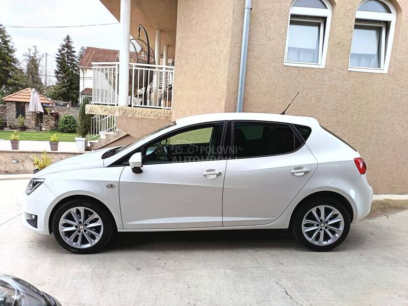 Seat Ibiza 1.2TSi FR/LED/NAV