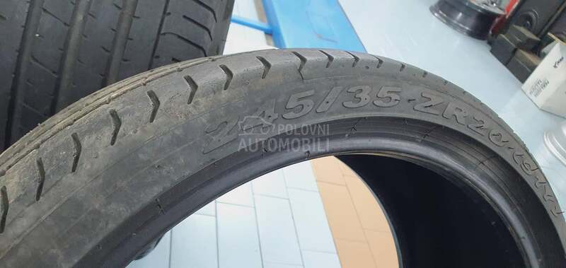 Pirelli 245/35 R20 Letnja
