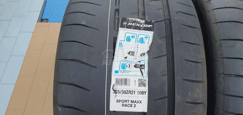 Dunlop 325/30 R21 Letnja