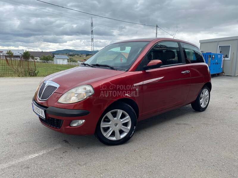 Lancia Ypsilon 1.3 matik