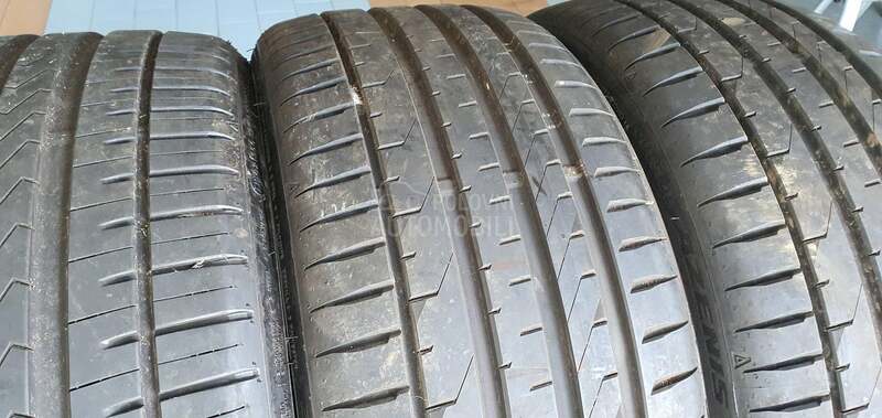 Falken 235/30 R20 Letnja