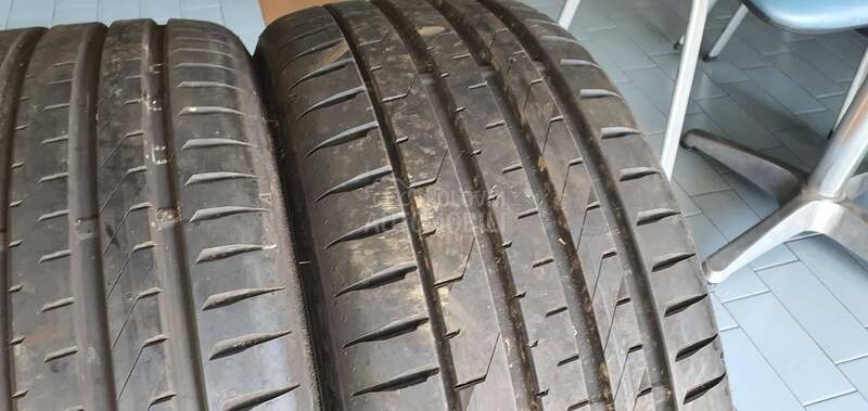 Falken 235/30 R20 Letnja