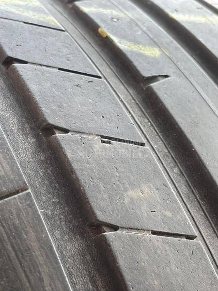 Pirelli 275/40 R21 Letnja