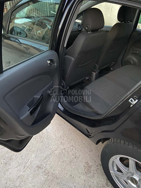 Opel Corsa D 1.4