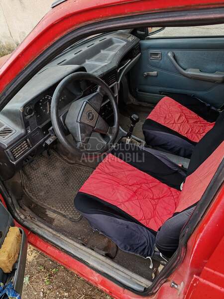 Opel Kadett 1.6 i