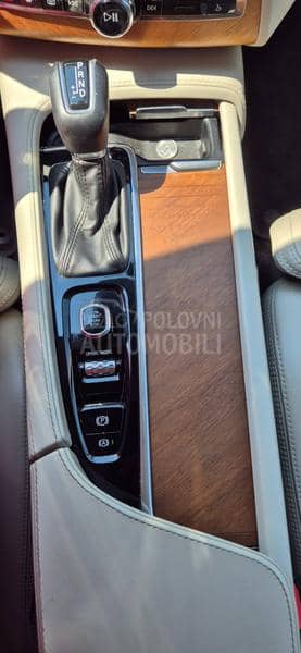 Volvo XC90 D5 4WD INSCRIPTION Volvo XC90 D5 4WD INSCRIPTION