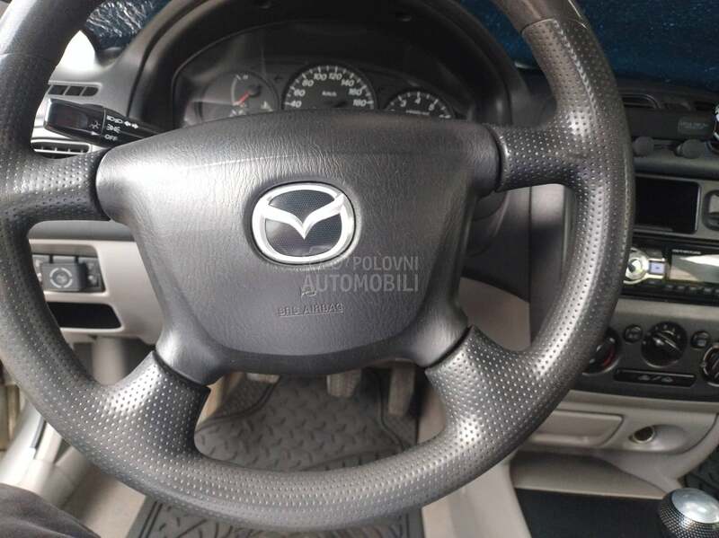 Mazda 323 