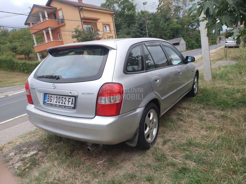 Mazda 323 