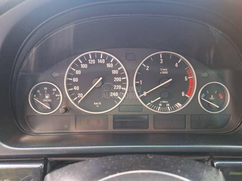 BMW 525 