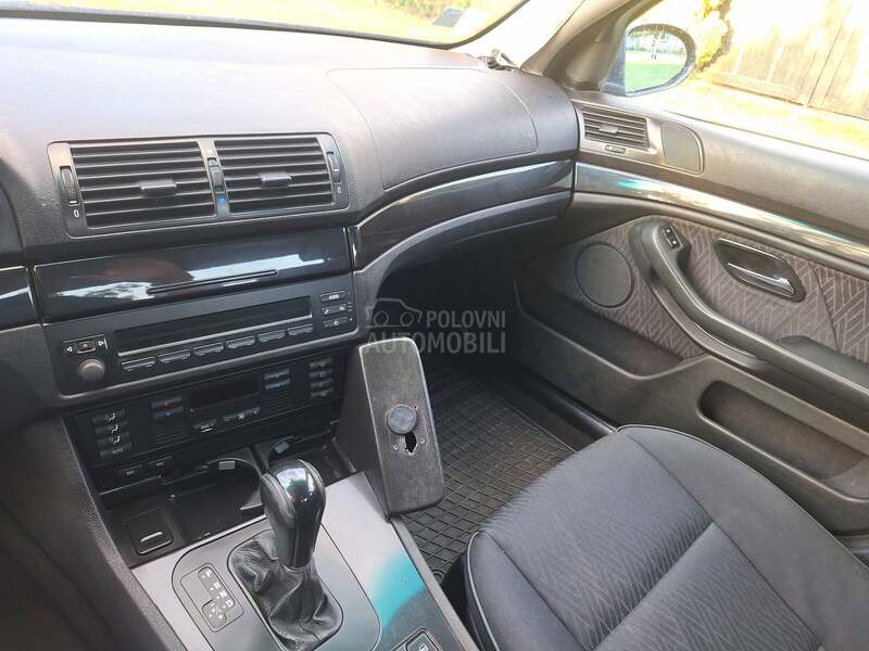 BMW 525 