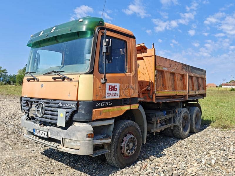 Mercedes Benz 2635