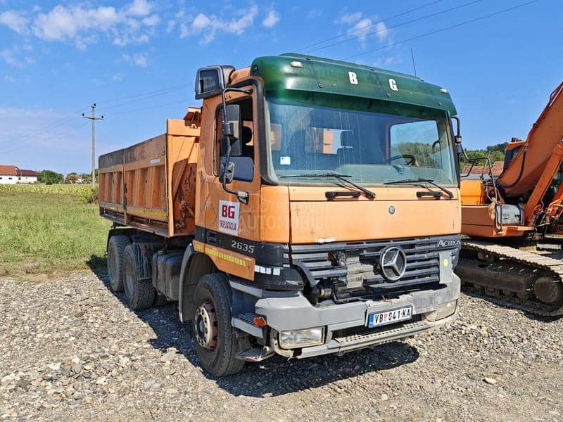 Mercedes Benz 2635