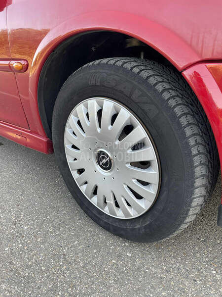 Opel Vectra B 