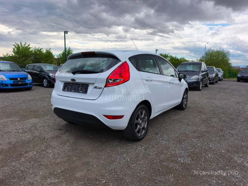 Ford Fiesta 1.4 16 v TREND CH