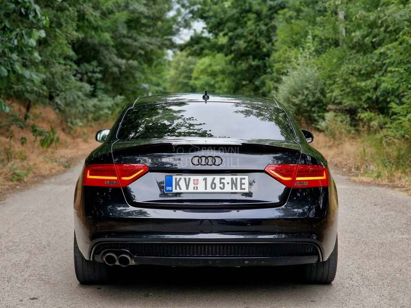 Audi A5 quattro S-tronic