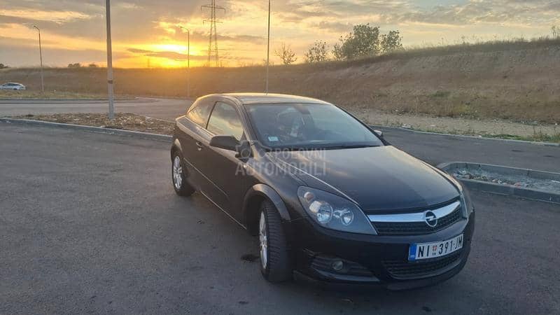 Opel Astra H GTC