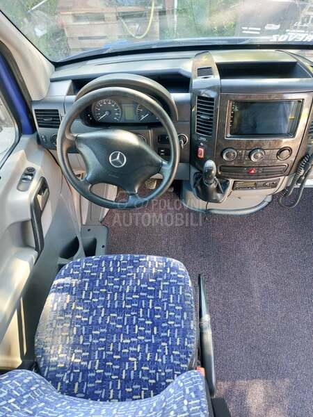 Mercedes Benz sprinter