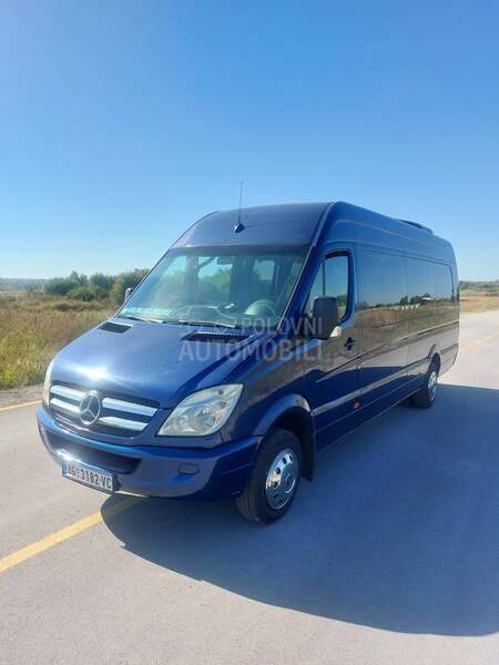 Mercedes Benz sprinter