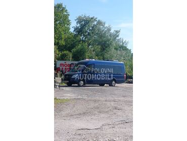 Mercedes Benz sprinter