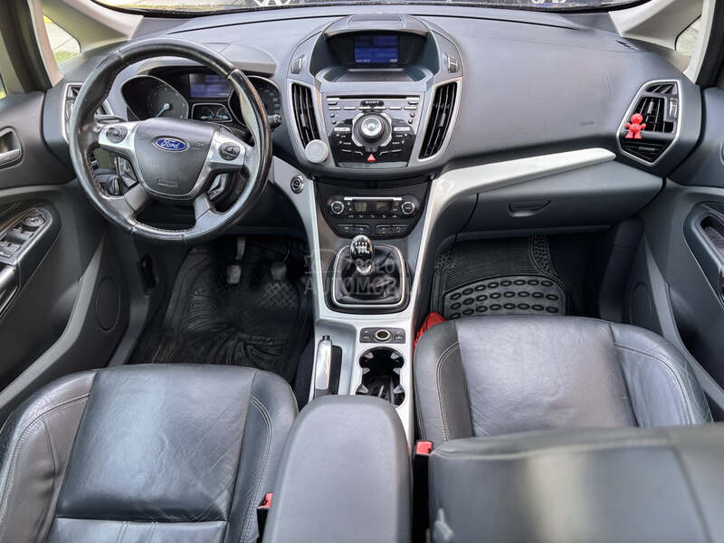 Ford Grand C-Max titanijum