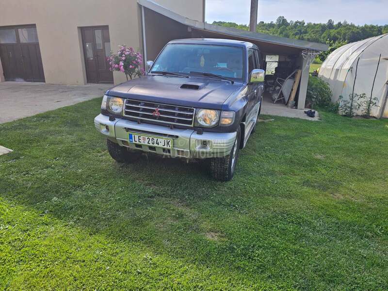 Mitsubishi Pajero 