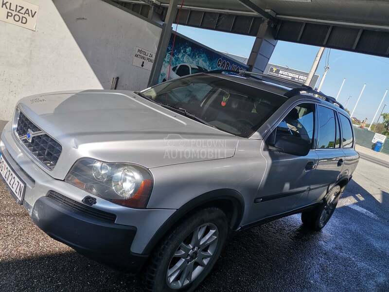 Volvo XC90 