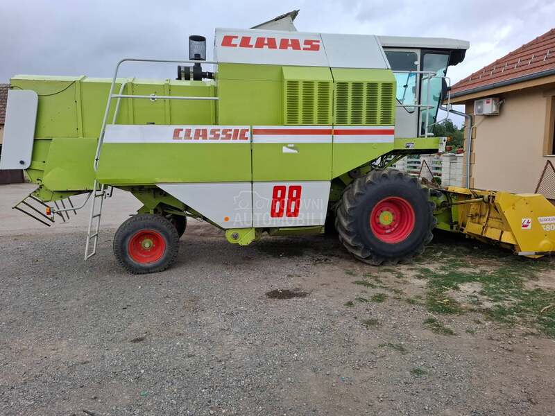 Claas DOMINATOR 88