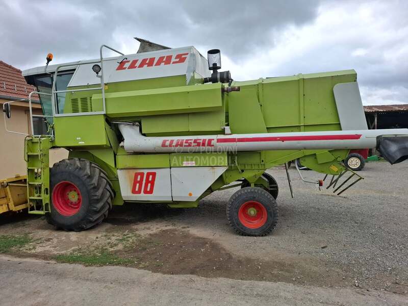 Claas DOMINATOR 88