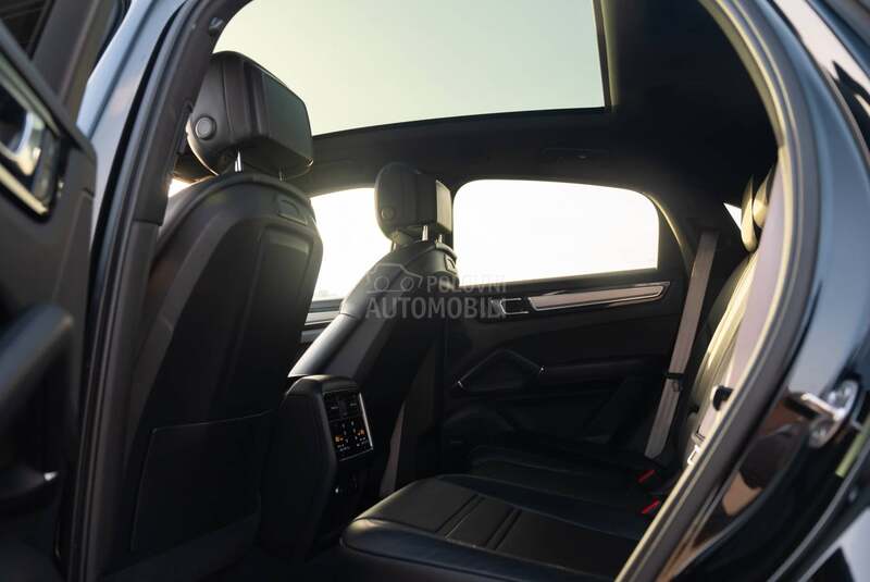 Porsche Cayenne Platinum/VAZDUH/MILD