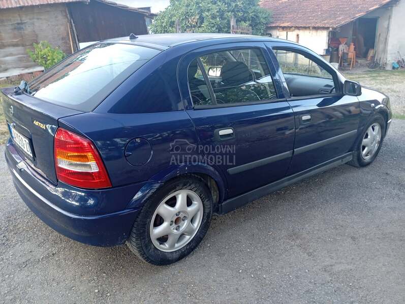 Opel Astra G 1.4b