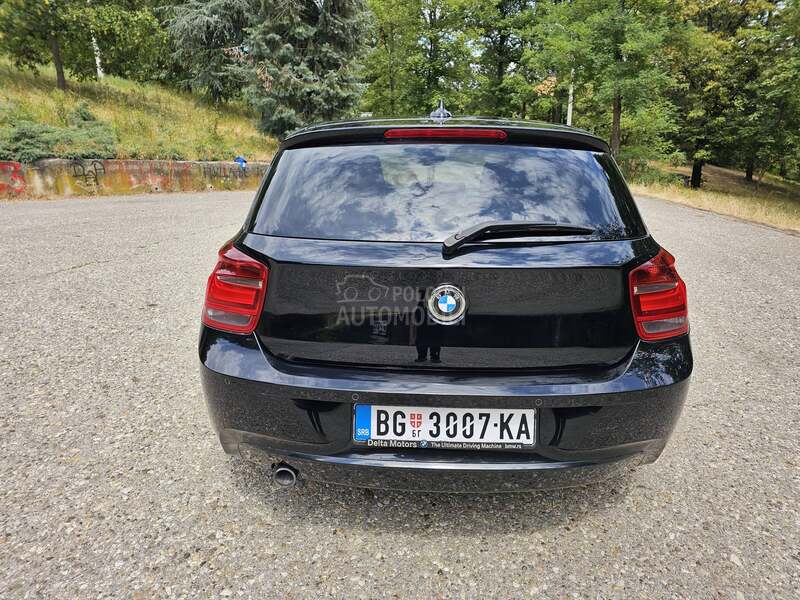 BMW 116 SPORT/ NAVY/ XENON