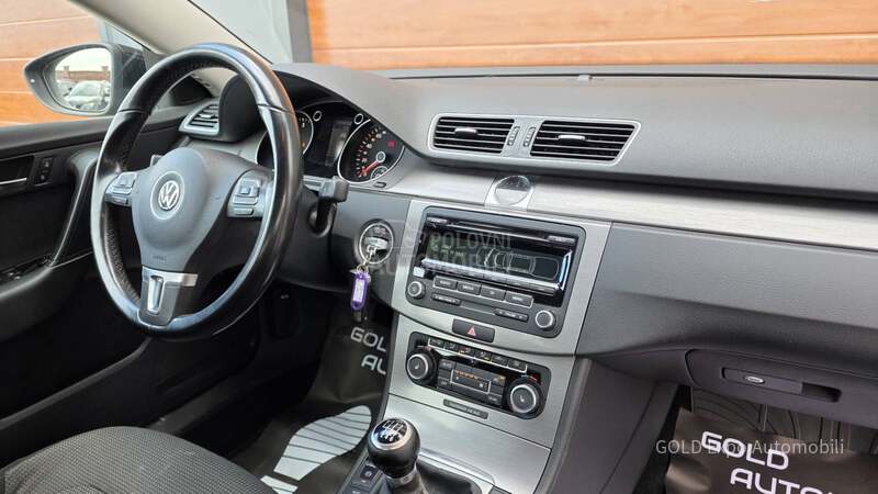Volkswagen Passat B7 2.0 TDi BLUEMOTION