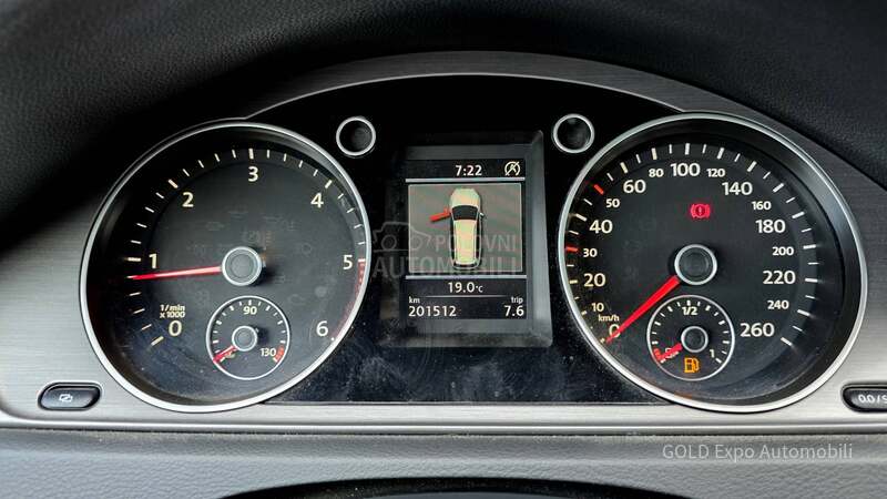 Volkswagen Passat B7 2.0 TDi BLUEMOTION