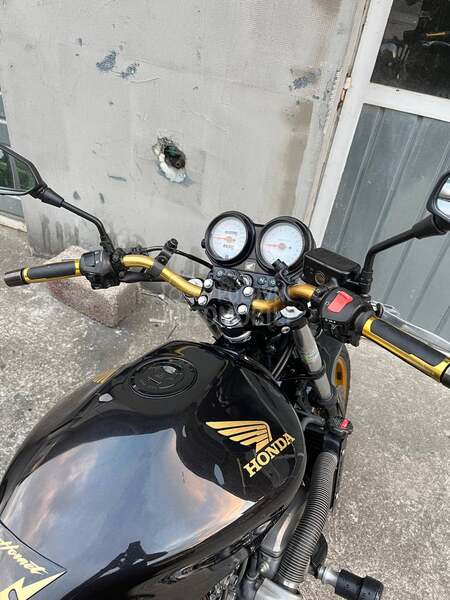 Honda hornet