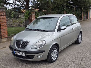 Lancia Ypsilon 