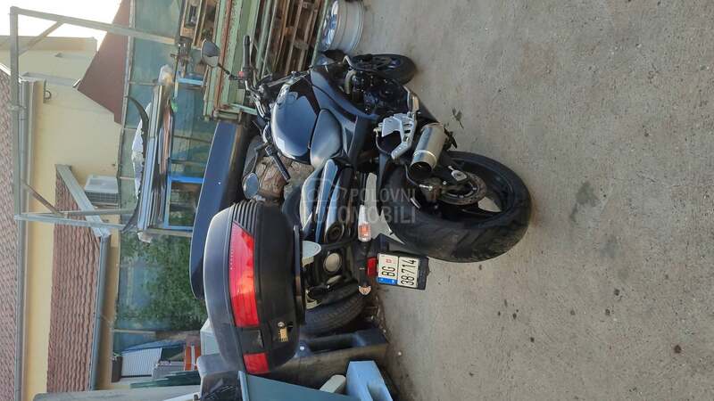 Suzuki gsr 600